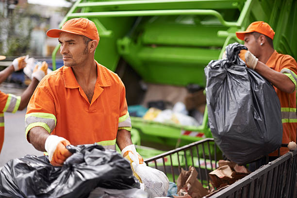 Best Demolition Debris Removal  in Howell, MI